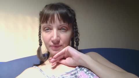 Rafaella online show from 04-22-26, 01:23