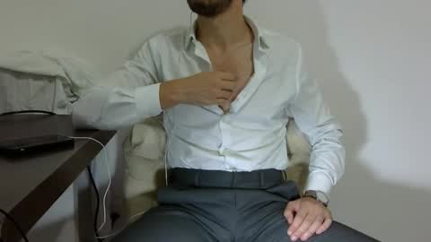 Snapshot of rafaelssk chatting on 12-12-24, 11:14 elenacam online show from 12-12-24, 11:14