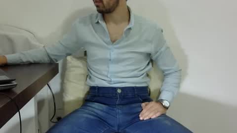 Snapshot of rafaelssk chatting on 12-22-24, 11:00 elenacam online show from 12-22-24, 11:00