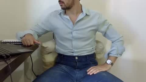 Snapshot of rafaelssk chatting on 03-08-25, 12:09 elenacam online show from 03-08-25, 12:09