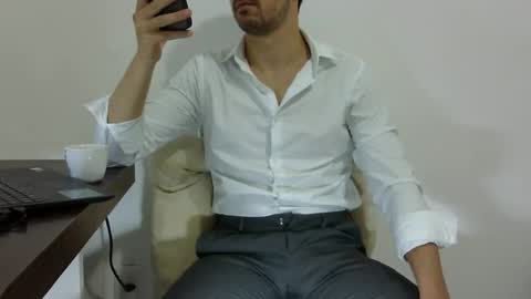 Snapshot of rafaelssk chatting on 03-11-25, 09:34 elenacam online show from 03-11-25, 09:34