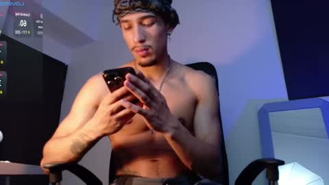 Snapshot of rafaelstone chatting on 11-29-25, 02:47 IG online show from 11-29-25, 02:47