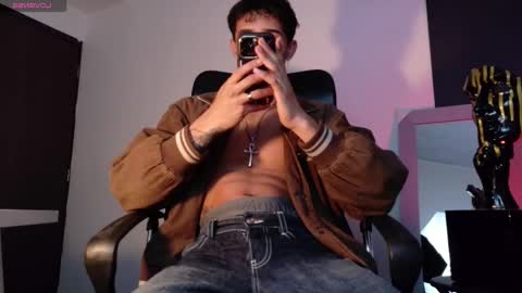 Snapshot of rafaelstone chatting on 01-10-26, 03:08 IG online show from 01-10-26, 03:08