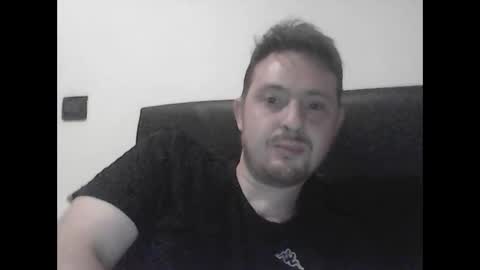 Snapshot of raffapelle49 chatting on 05-18-26, 07:20 raffapelle49 online show from 05-18-26, 07:20