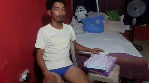 Snapshot of raffyhardcock4u chatting on 05-04-26, 01:18 Raffyhardcock4u online show from 05-04-26, 01:18