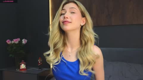 Snapshot of rainauge chatting on 12-11-24, 07:46 Lisa online show from 12-11-24, 07:46