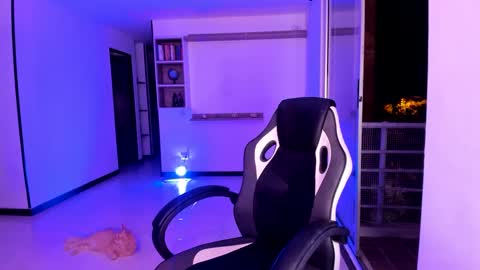 Jennyindependent model . online show from 12-19-24, 12:34