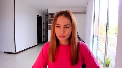 Jennyindependent model . online show from 02-01-26, 06:17