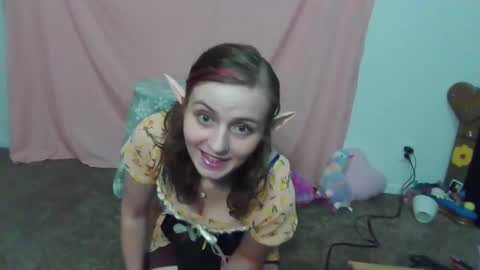 Snapshot of rainbowbitterbb chatting on 09-28-25, 02:17 RainbowBitterBB online show from 09-28-25, 02:17