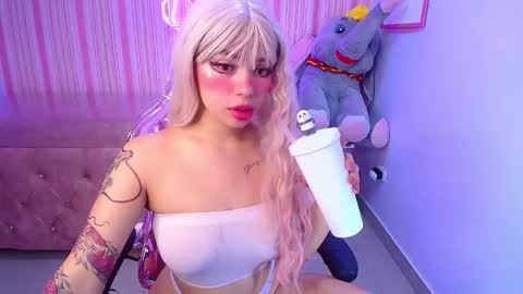 Rainy online show from 10-07-25, 03:25