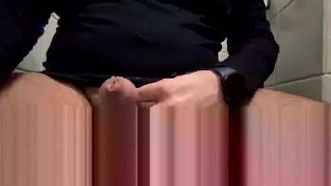 Snapshot of raindog72 chatting on 11-16-25, 11:54 Raindog online show from 11-16-25, 11:54