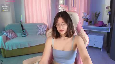Snapshot of rainybella chatting on 09-22-25, 07:10 rainybella online show from 09-22-25, 07:10