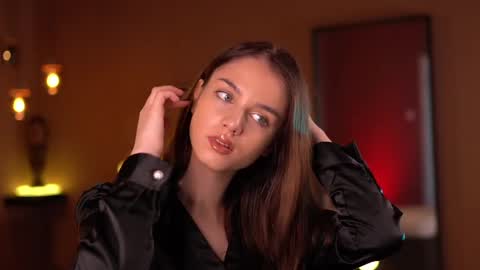 Raisa online show from 03-06-25, 08:19