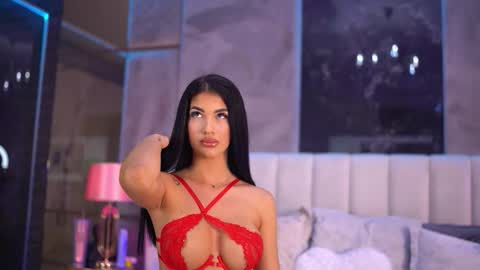 Raisa online show from 09-22-25, 03:47