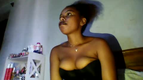 Snapshot of raissa38 chatting on 11-16-25, 11:05 raissa38 online show from 11-16-25, 11:05