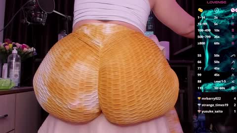 Laura online show from 01-10-25, 05:47