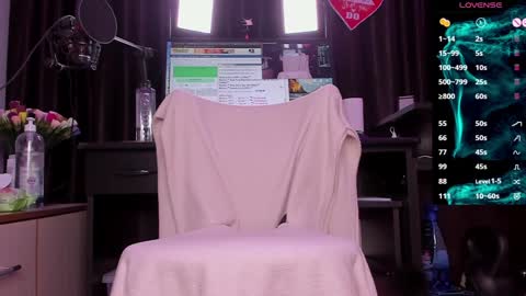 Laura online show from 01-13-25, 02:39