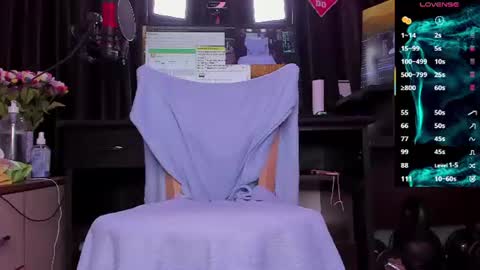 Laura online show from 06-22-26, 02:24