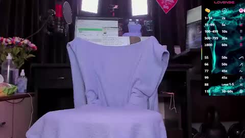 Laura online show from 06-24-26, 02:21