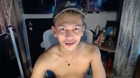 Snapshot of ralfhuge24 chatting on 03-28-26, 04:01 ralfhuge24 online show from 03-28-26, 04:01