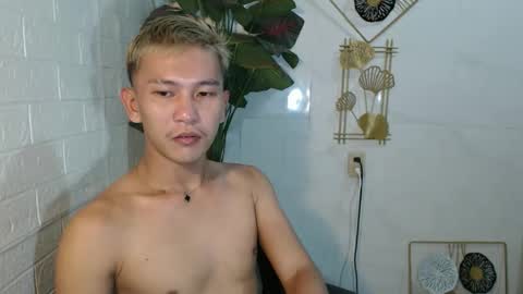 Snapshot of ralfhuge24 chatting on 04-11-26, 12:20 ralfhuge24 online show from 04-11-26, 12:20