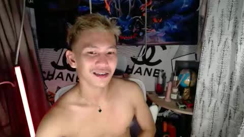 Snapshot of ralfhuge24 chatting on 04-13-26, 11:05 ralfhuge24 online show from 04-13-26, 11:05