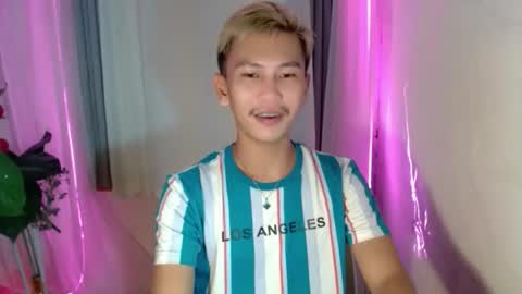 Snapshot of ralfhuge24 chatting on 04-24-26, 01:08 ralfhuge24 online show from 04-24-26, 01:08
