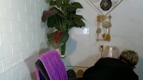 Snapshot of ralfhuge24 chatting on 04-29-26, 08:07 ralfhuge24 online show from 04-29-26, 08:07