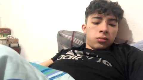 ramiroo2312 online show from 10-27-25, 07:40