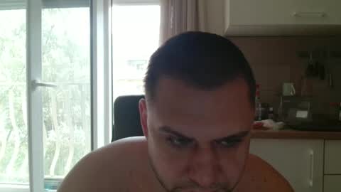 Snapshot of ramon0688 chatting on 10-16-25, 11:00 Ramon online show from 10-16-25, 11:00