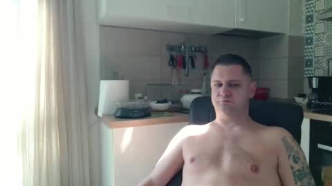 Snapshot of ramon0688 chatting on 10-22-25, 12:05 Ramon online show from 10-22-25, 12:05