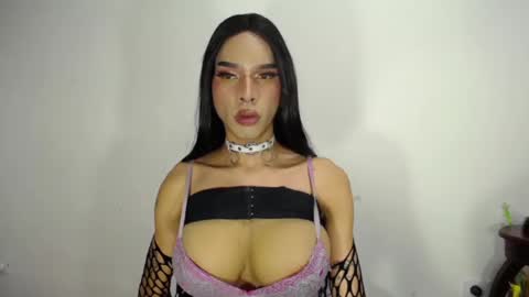 Snapshot of ramonasmit chatting on 12-03-24, 09:45 RamonaSmit online show from 12-03-24, 09:45