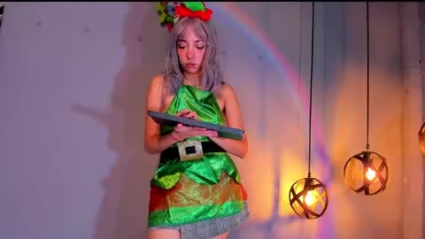 Snapshot of ramonasmith chatting on 12-24-24, 05:23 Ramona online show from 12-24-24, 05:23