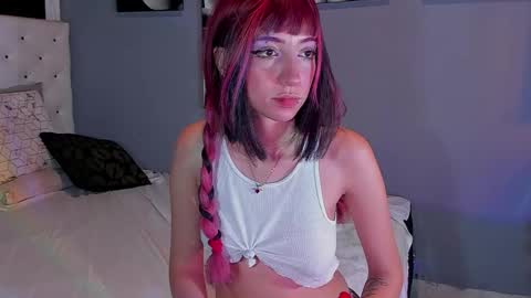 Snapshot of ramonasmith chatting on 01-09-25, 06:04 Ramona online show from 01-09-25, 06:04