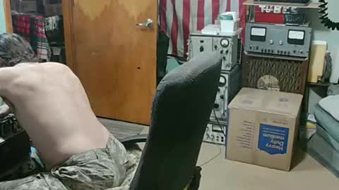 Snapshot of randalltotazz chatting on 03-05-26, 10:06 Randall online show from 03-05-26, 10:06