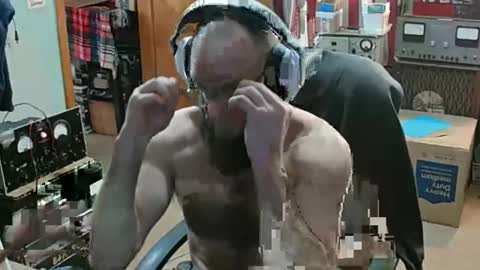 Snapshot of randalltotazz chatting on 03-28-26, 09:03 Randall online show from 03-28-26, 09:03