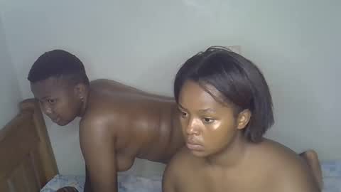 random_v online show from 02-08-26, 01:47