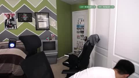 Snapshot of randomink3 chatting on 10-16-25, 09:05 randomink3 online show from 10-16-25, 09:05