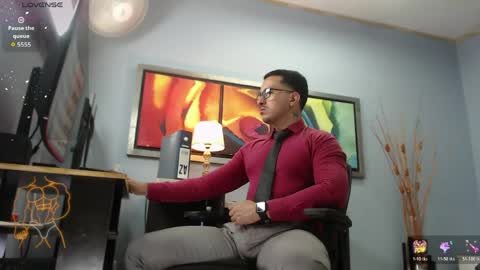 Snapshot of randylukehot chatting on 04-24-26, 07:38 randylukehot online show from 04-24-26, 07:38