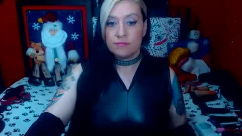 Sonia online show from 12-28-24, 02:01