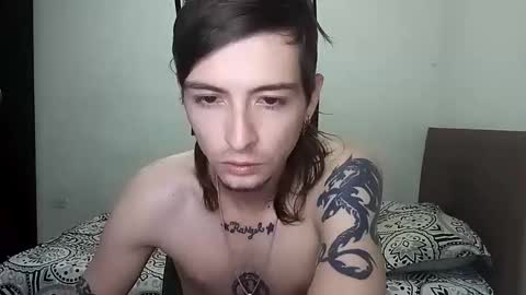 Snapshot of rangel_sex chatting on 10-14-25, 01:50 Rangel and Lola online show from 10-14-25, 01:50