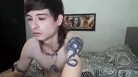 Snapshot of rangel_sex chatting on 10-17-25, 05:15 Rangel and Lola online show from 10-17-25, 05:15