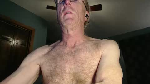 Snapshot of ranger510 chatting on 05-04-26, 02:40 Ranger510 online show from 05-04-26, 02:40