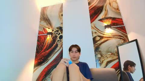 raphael_nyon1 online show from 05-11-26, 03:56