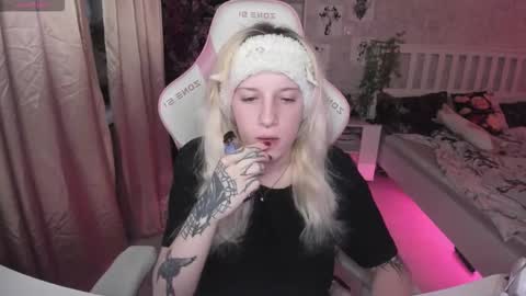 Rapunzel online show from 11-13-25, 01:32