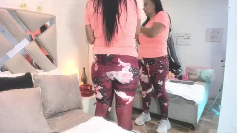 Raquel Moore  online show from 11-13-25, 11:42