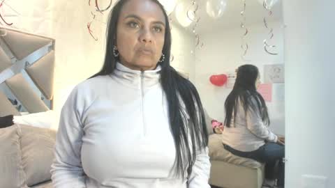 Raquel Moore  online show from 02-18-26, 01:40