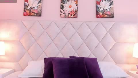 Snapshot of raquelhyde_ chatting on 06-24-26, 08:30 raquel Hyde online show from 06-24-26, 08:30