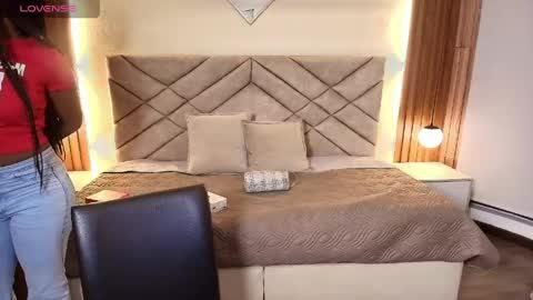 Raquel online show from 05-09-26, 12:43