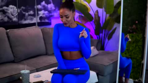 Raquelle online show from 02-06-26, 10:29